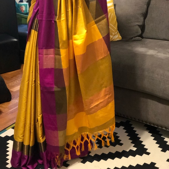 Half silk saree - Picture 6 of 8